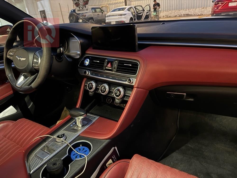 جنسس G70